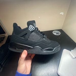JORDAN 4 BLACK CATS